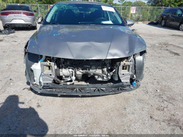 Hyundai ELANTRA Sel Image 6