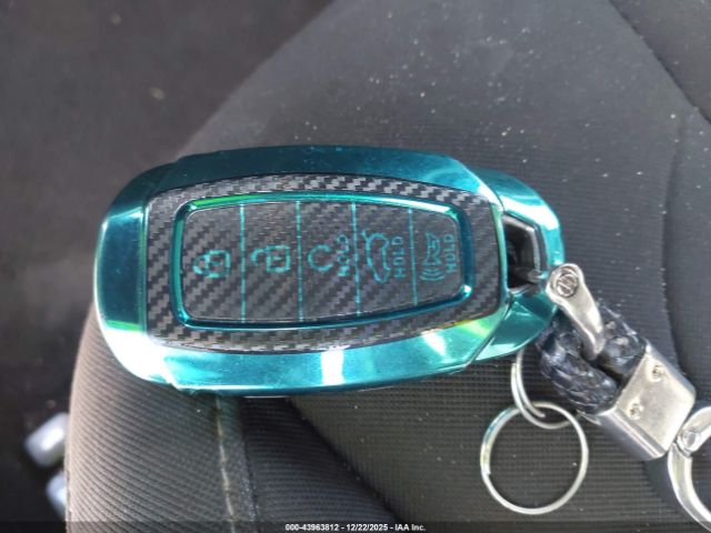 Hyundai ELANTRA Sel Image 4