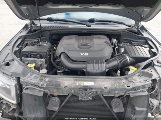 Jeep Grand Cherokee Laredo Image 14