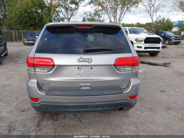 Jeep Grand Cherokee Laredo Image 8
