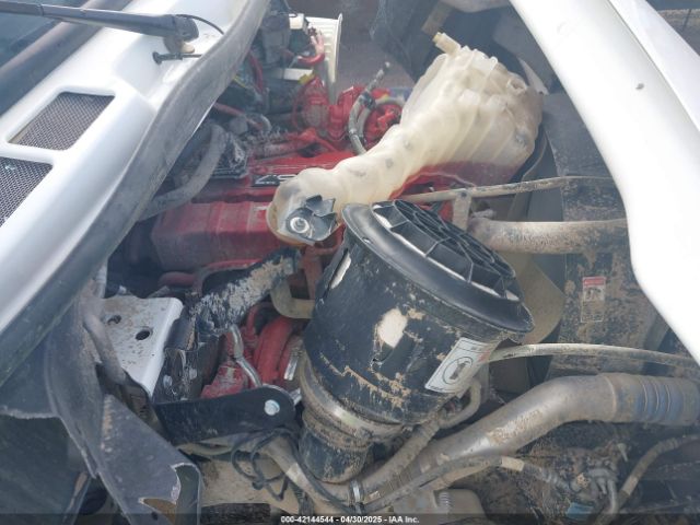 Freightliner M2 106 Image 8