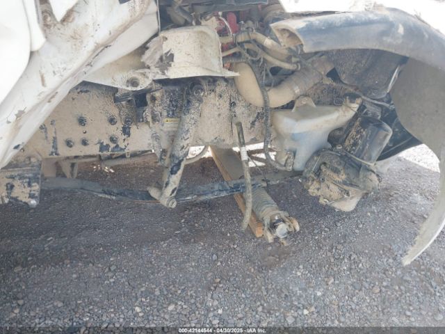 Freightliner M2 106 Image 2