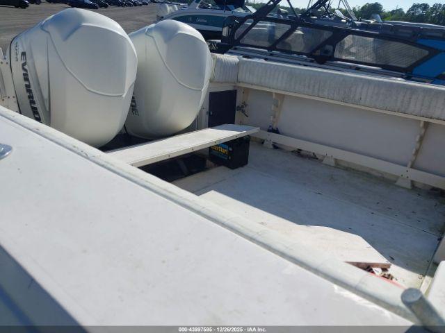 Grady White Other Image 6