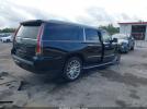 Cadillac Escalade Standard Image 15