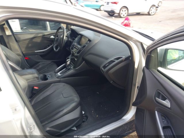 Ford Focus Titanium Image 15