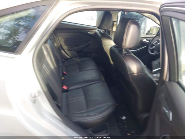 Ford Focus Titanium Image 6