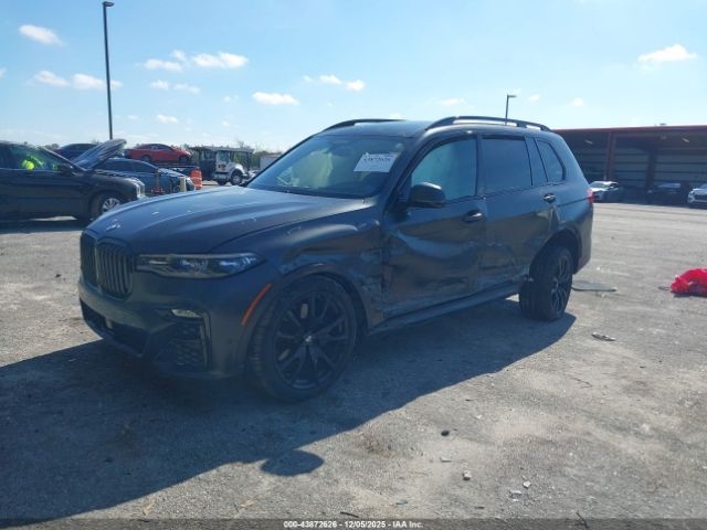 BMW X Series M50i Image 5