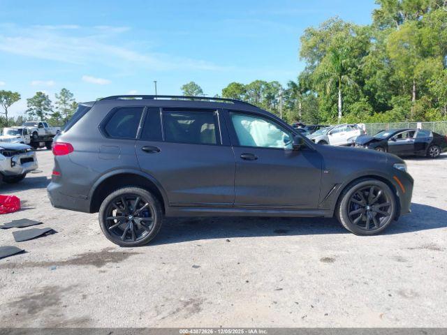 BMW X Series M50i Image 12