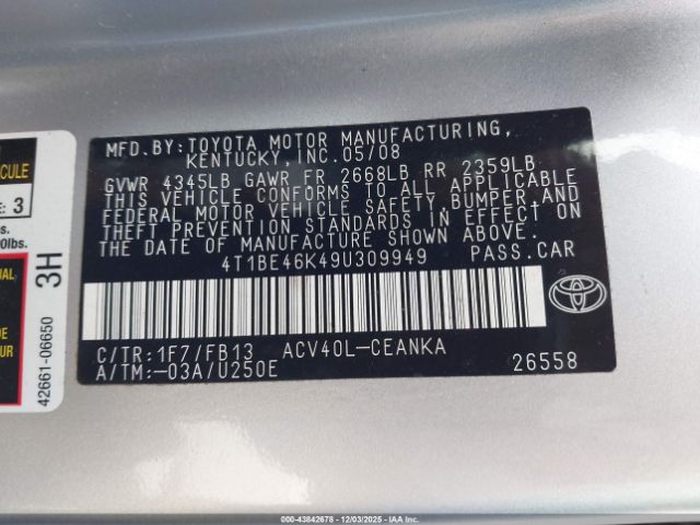 Toyota Camry Le Image 8