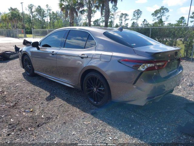 Toyota Camry Xse Image 16