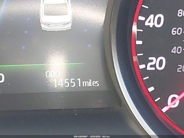 Toyota Camry Xse Image 12