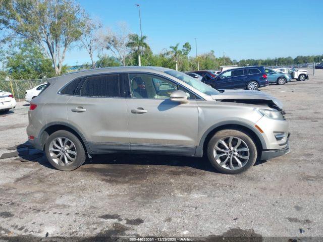 Lincoln MKC Image 14