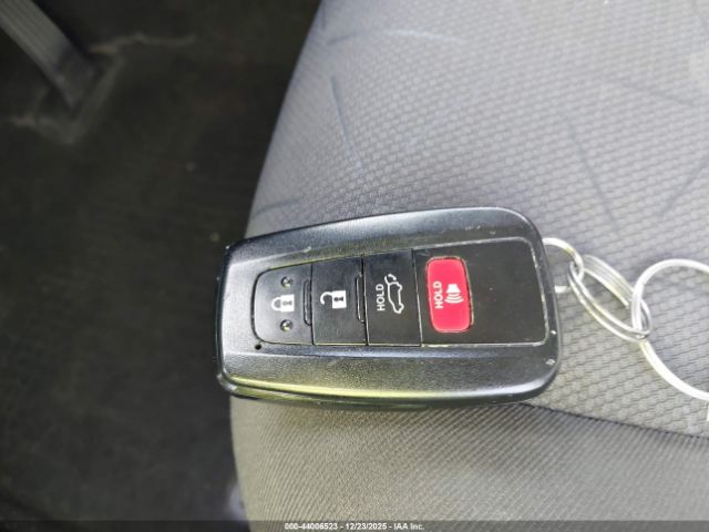 Toyota RAV4 Xle Image 9