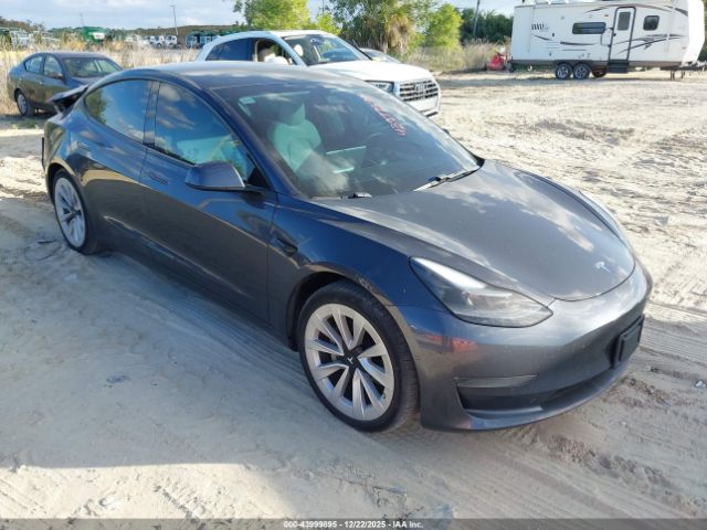 Tesla Model 3 Standard Range Plus Rear-wheel Drive Image 1