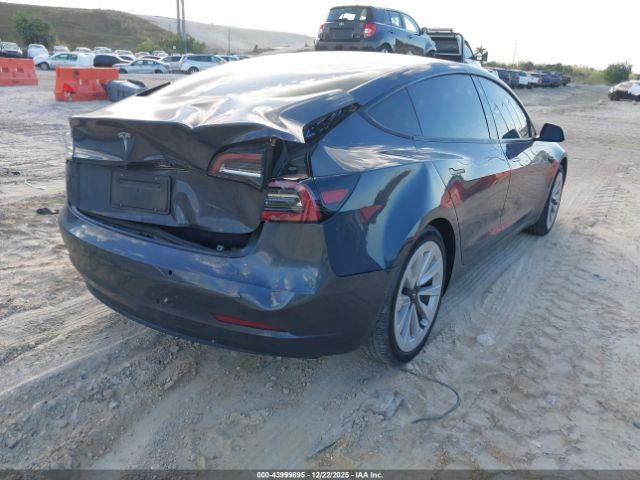 Tesla Model 3 Standard Range Plus Rear-wheel Drive Image 3