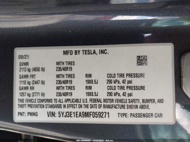 Tesla Model 3 Standard Range Plus Rear-wheel Drive Image 4