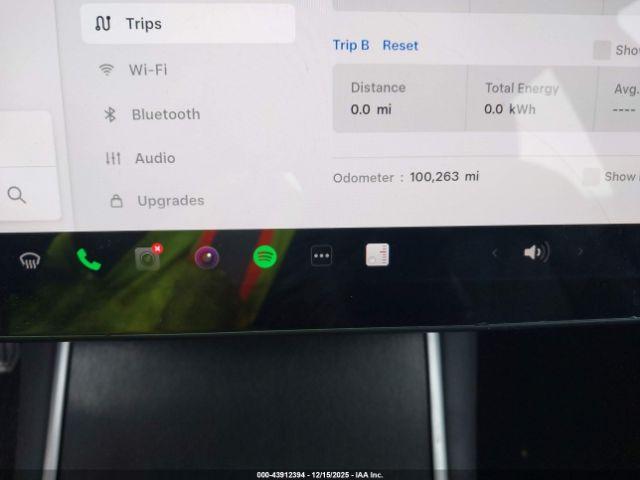Tesla Model 3 Image 14